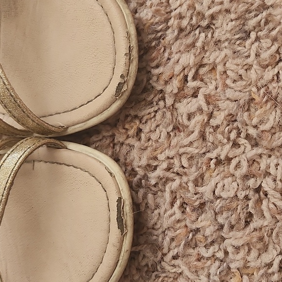 Sandals - Picture 2 of 3